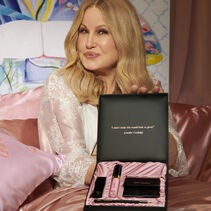 e.l.f. x Jennifer Coolidge Dirty Pillows Lip Kit, 